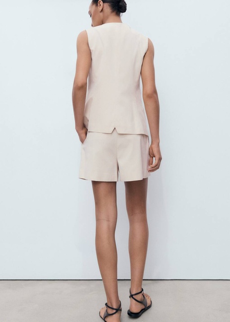 Жіночі бежеві шорти Mango артикул 17041206 08 1 season Фото ракурс 2 - Жіночі бежеві шорти Mango артикул 17041206 08 1 season