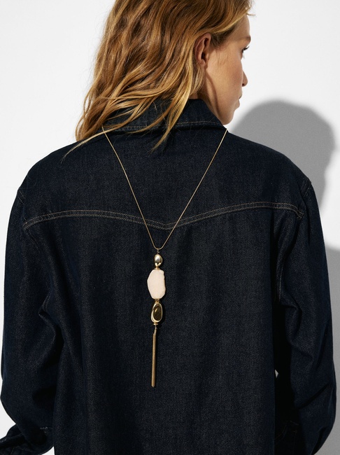 Фото ракурс 3 - Женское золотое ожерелье Parfois артикул 230770 _IV SS2025