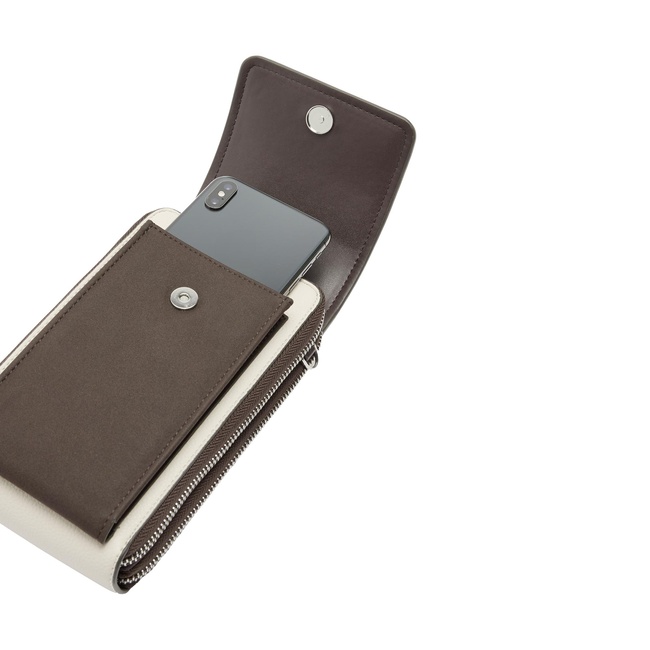 Жіночий зелений чохол Parfois артикул 237249 _HM FW2025 Фото ракурс 3 - Жіночий зелений чохол Parfois артикул 237249 _HM FW2025