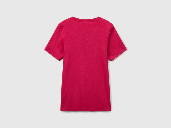 Женская красная футболка Benetton артикул 3GA2E16A2 23Z 25A Фото ракурс 3 - Женская красная футболка Benetton артикул 3GA2E16A2 23Z 25A