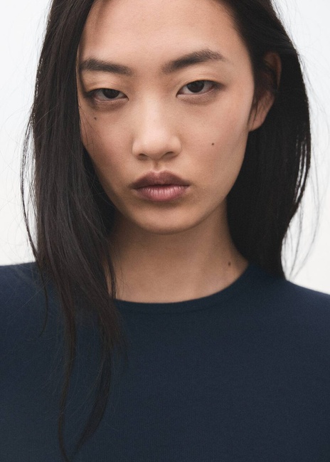 Жіночий синій лонгслів Mango артикул 27001355 57 2 season Фото ракурс 4 - Жіночий синій лонгслів Mango артикул 27001355 57 2 season