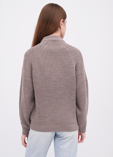 Фото ракурс 2 - Жіночий коричневий светр EQUILIBRI артикул W342 012 002 Mocco FW2025