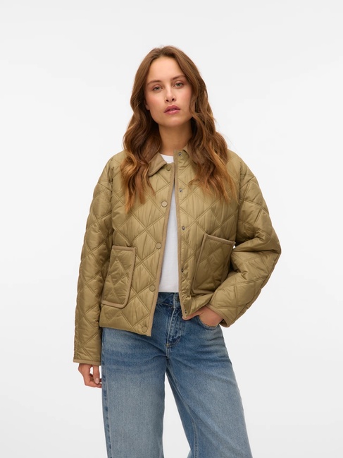 Фото ракурс 1 - Женская зеленая куртка Vero Moda артикул 10336024 Mermaid FW2025