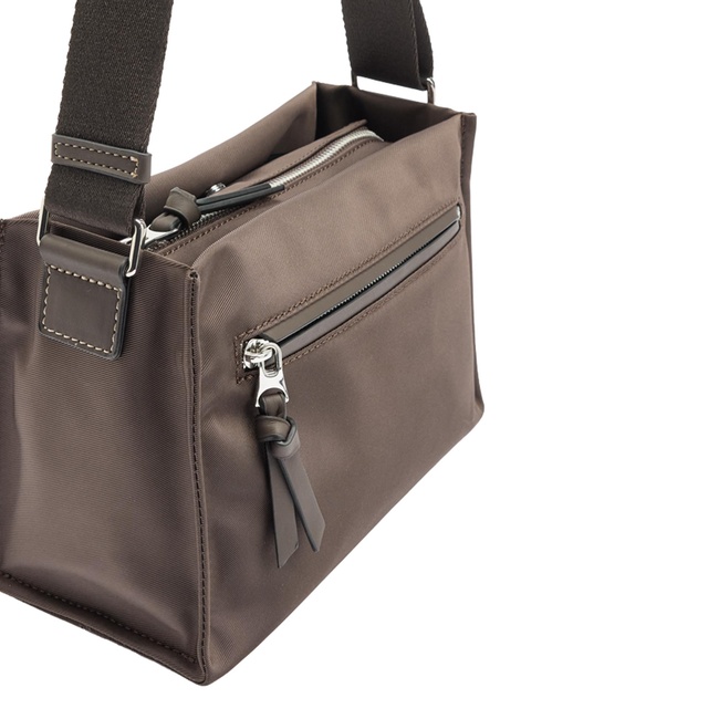 Жіноча коричнева сумка Parfois артикул 242459 _BN SS2026 Фото ракурс 3 - Жіноча коричнева сумка Parfois артикул 242459 _BN SS2026