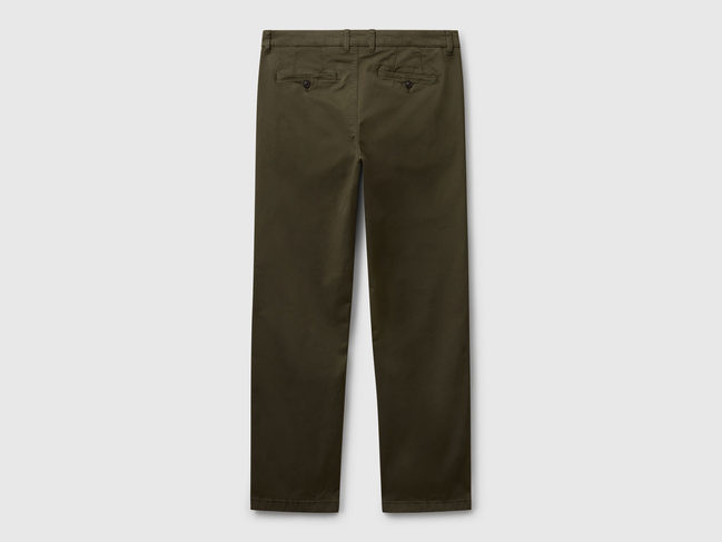 Мужские хаки штаны Benetton артикул 4TZYUF05H 27V 25A Фото ракурс 3 - Мужские хаки штаны Benetton артикул 4TZYUF05H 27V 25A