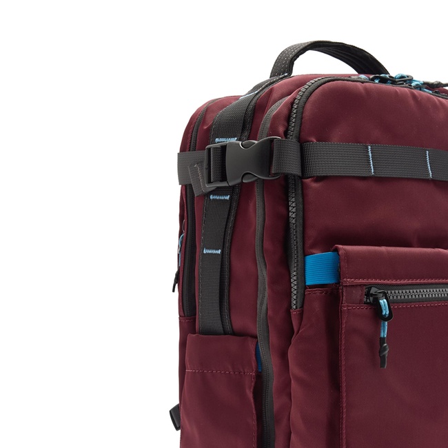 Фото ракурс 3 - Жіночий бордовий рюкзак Parfois артикул 237176 _BU FW2025