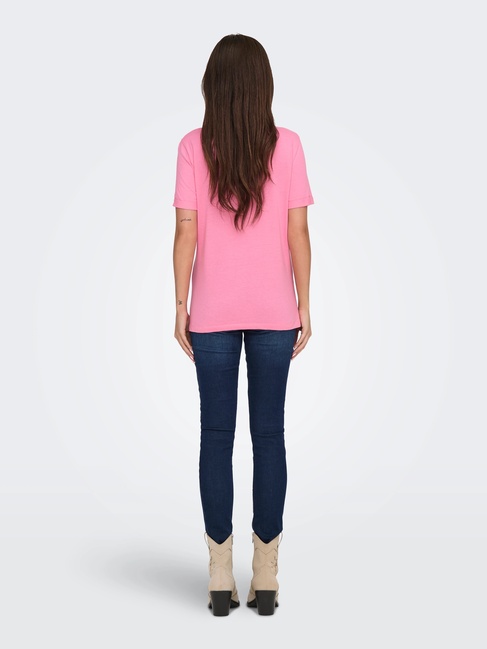 Женская розовая футболка Only артикул 15318845 Sachet Pink FW2025 Фото ракурс 2 - Женская розовая футболка Only артикул 15318845 Sachet Pink FW2025