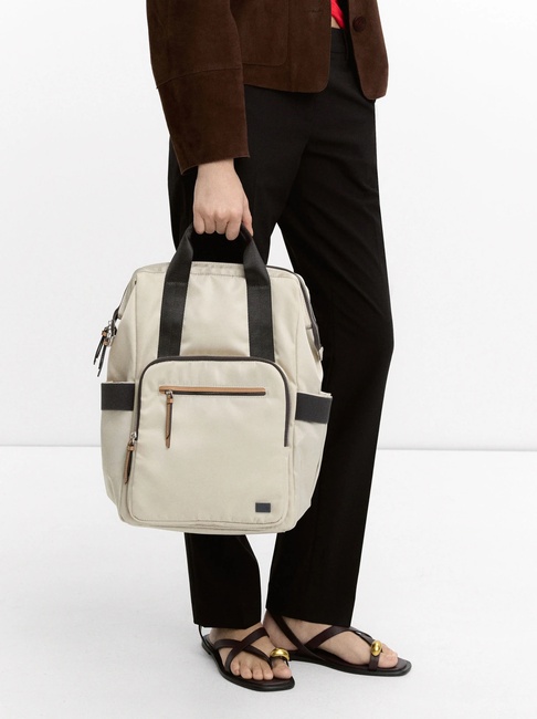 Жіночий молочний рюкзак Parfois артикул 231698 _EC SS2025 Фото ракурс 5 - Жіночий молочний рюкзак Parfois артикул 231698 _EC SS2025