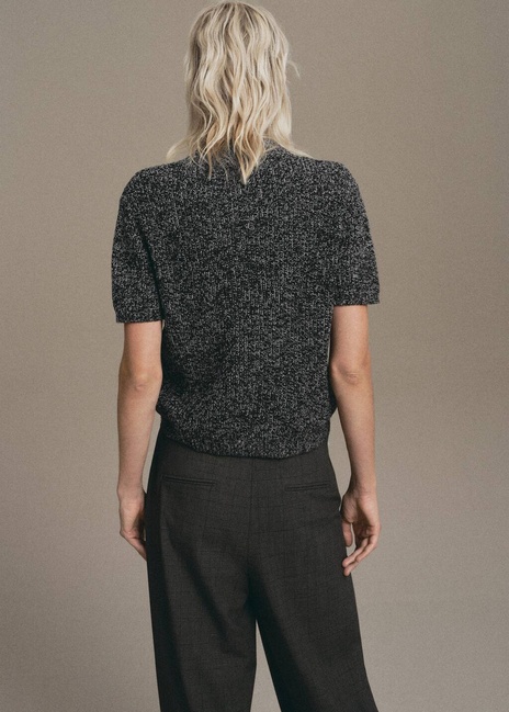 Фото ракурс 2 - Женский черный джемпер Mango артикул 17007815 99 1 season