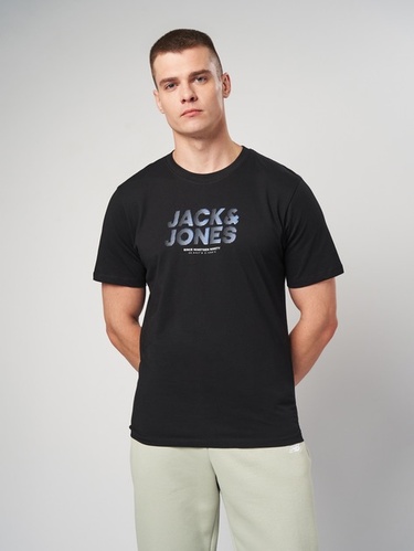 Фото ракурс 1 - Чоловіча чорна футболка Jack & Jones артикул 12284422 Black FW2025