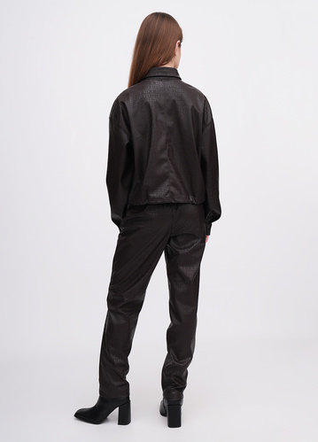 Фото ракурс 2 - Жіночі коричневі брюки EQUILIBRI артикул W491 074 200 Brown FW2025