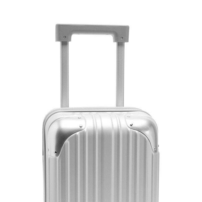 Фото ракурс 3 - Женский серебряный чемодан Parfois артикул 241291 _SV FW2025