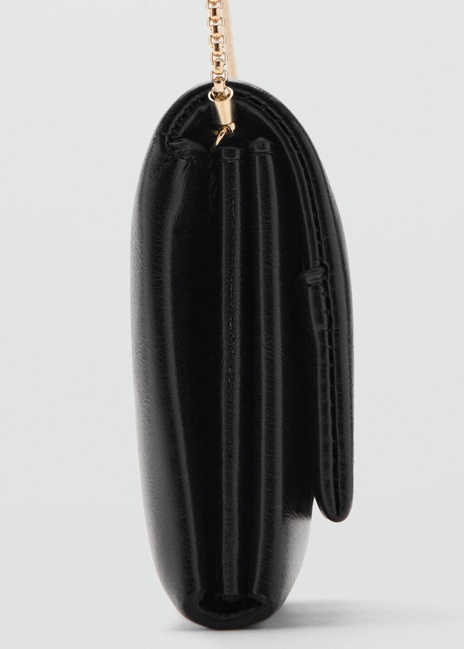 Женская черная сумка Mango артикул 27021238 99 2 season Фото ракурс 4 - Женская черная сумка Mango артикул 27021238 99 2 season