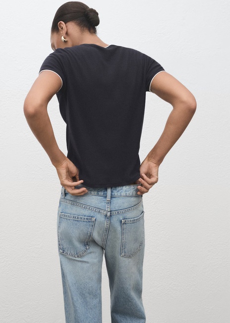 Жіноча синя футболка Mango артикул 17084093 56 1 season Фото ракурс 2 - Жіноча синя футболка Mango артикул 17084093 56 1 season