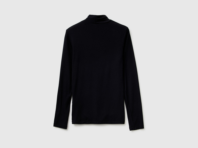 Фото ракурс 2 - Женская черная водолазка Benetton артикул 3LRU3M077 100 25A