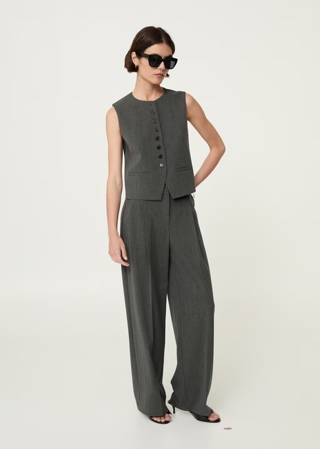 Женские серые брюки Mango артикул 17976349 92 1 season Фото ракурс 3 - Женские серые брюки Mango артикул 17976349 92 1 season