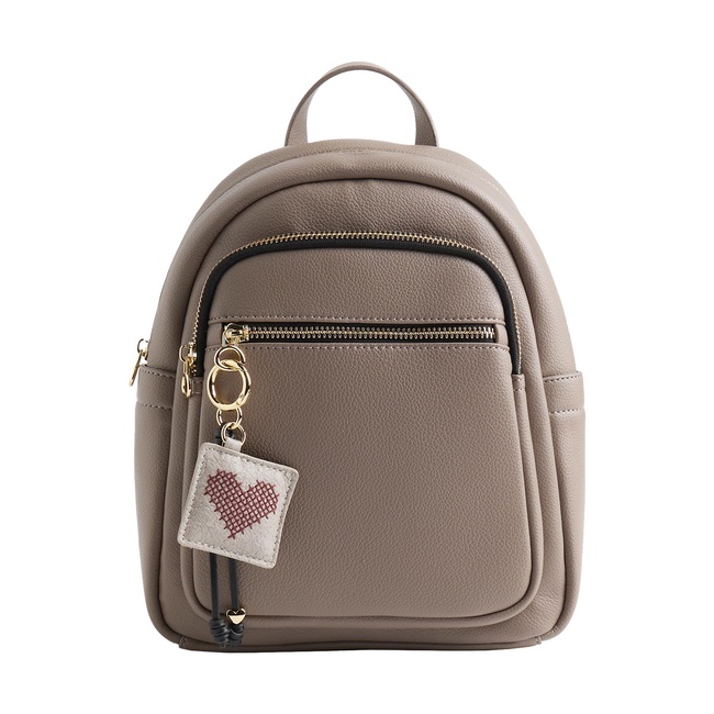 Женский коричневый рюкзак Parfois артикул 228720 _TU SS2025 Фото ракурс 1 - Женский коричневый рюкзак Parfois артикул 228720 _TU SS2025