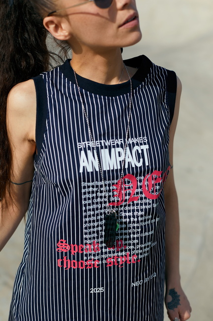 Жіноча синя майка EQUILIBRI артикул NW452002 000 NAVY BLUE SS2026 Фото ракурс 4 - Жіноча синя майка EQUILIBRI артикул NW452002 000 NAVY BLUE SS2026