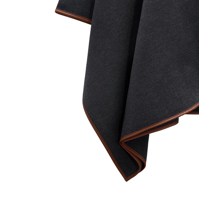 Фото ракурс 2 - Жіноче сірe пончо Parfois артикул 237422 _DG FW2025