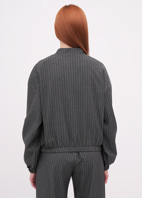 Фото ракурс 2 - Жіноча сіра куртка EQUILIBRI артикул W491 073 100 Graphite FW2025