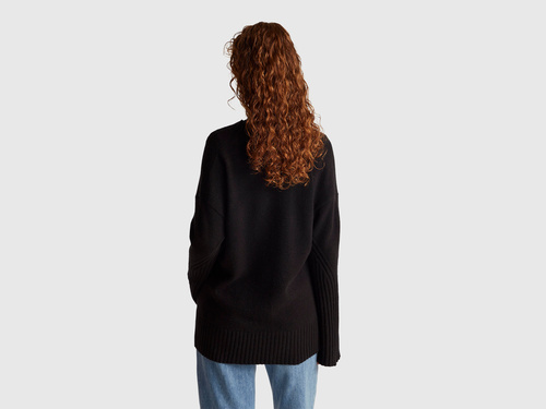Фото ракурс 2 - Жіночий чорний светр Benetton артикул 1244D403A 100 25A