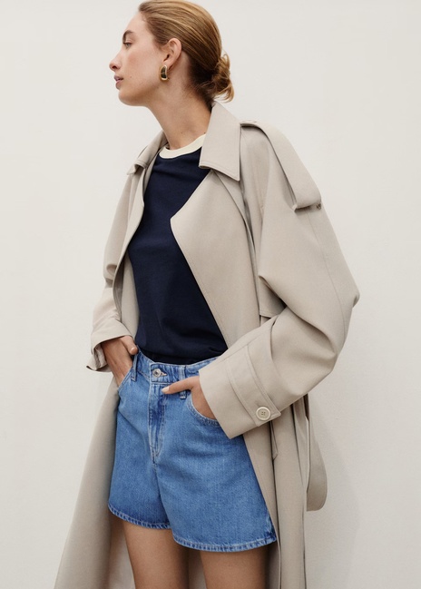 Жіночі сині шорти Mango артикул 17051200 TM 1 season Фото ракурс 4 - Жіночі сині шорти Mango артикул 17051200 TM 1 season