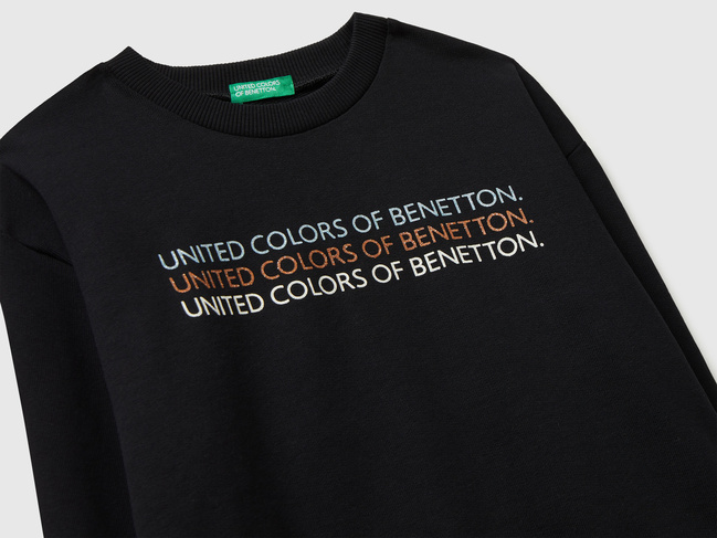 Фото ракурс 3 - Чорний світшот для дівчаток Benetton артикул 3J68C10Q0.G 100 25A