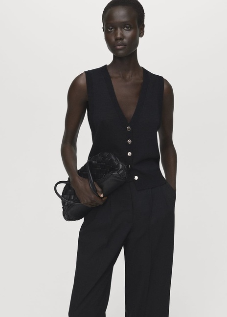 Жіночі чорні брюки Mango артикул 17054422 99 1 season Фото ракурс 4 - Жіночі чорні брюки Mango артикул 17054422 99 1 season