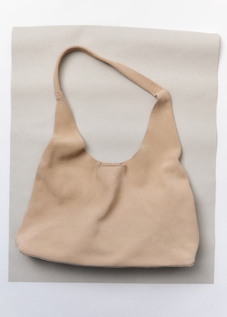 Фото ракурс 5 - Жіноча бежева сумка Mango артикул 17031145 07 1 season