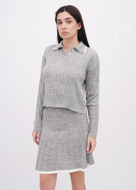 Фото ракурс 1 - Жіноча сіра футболка поло EQUILIBRI артикул W391 032 101 Grey FW2025