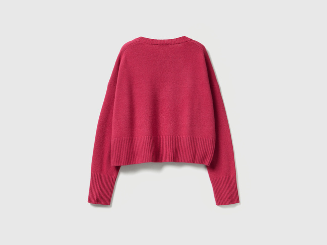 Женский красный свитер Benetton артикул 126WD10E4 23Z 25A Фото ракурс 2 - Женский красный свитер Benetton артикул 126WD10E4 23Z 25A