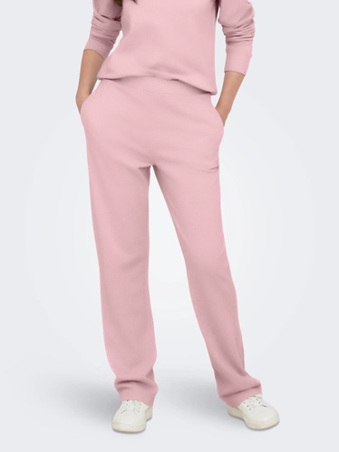 Фото ракурс 1 - Женские розовые штаны Only артикул 15356355 Chalk Pink FW2025