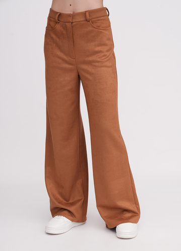 Фото ракурс 1 - Жіночі коричневі брюки EQUILIBRI артикул BW491016 200 CAMEL FW2025