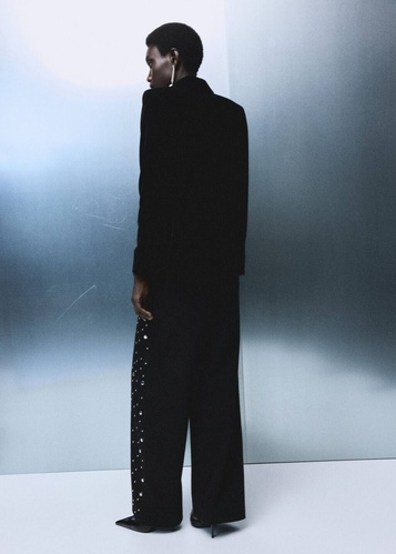 Фото ракурс 2 - Жіночі чорні джинси Mango артикул 17088289 TN 1 season