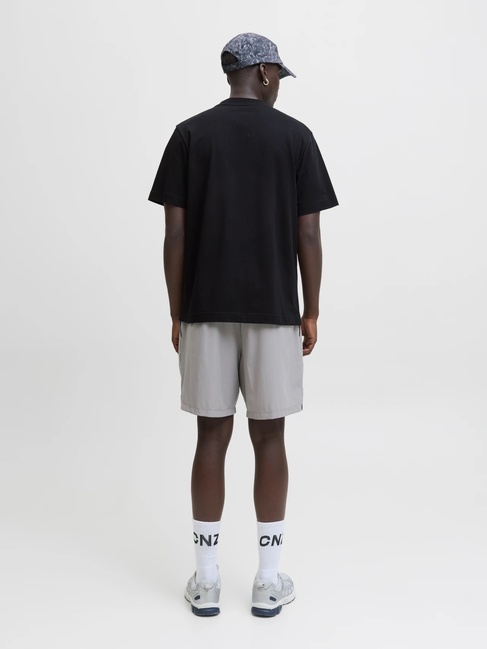 Фото ракурс 2 - Мужская черная футболка Jack & Jones артикул 12286300 Black FW2025