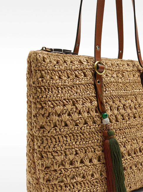 Жіноча бежева сумка Parfois артикул 229871 NCL FW2025 Фото ракурс 3 - Жіноча бежева сумка Parfois артикул 229871 NCL FW2025