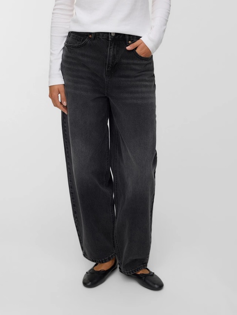 Фото ракурс 1 - Женские черные джинсы Vero Moda артикул 10338845 black denim FW2025