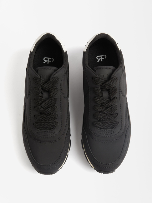 Фото ракурс 4 - Жіночі чорні кросівки Parfois артикул 224805 _BK FW2025