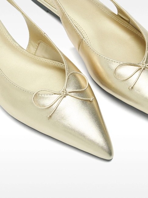 Фото ракурс 4 - Женские золотые туфли Parfois артикул 231779 _GD SS2025
