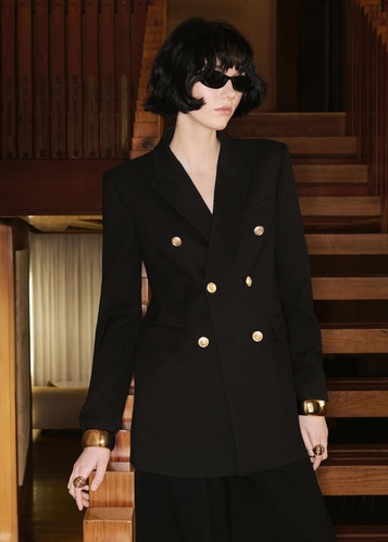 Фото ракурс 1 - Жіночий чорний пiджак Mango артикул 17056004 99 1 season