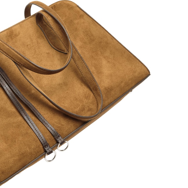 Жіноча коричнева сумка Parfois артикул 238126 _CA FW2025 Фото ракурс 3 - Жіноча коричнева сумка Parfois артикул 238126 _CA FW2025