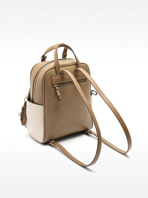 Фото ракурс 2 - Жіночий синій рюкзак Parfois артикул 231980 _NV SS2025