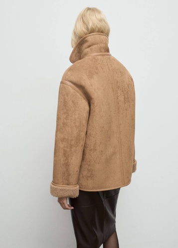 Фото ракурс 2 - Женская бежевая шуба Mango артикул 17077900 09 1 season