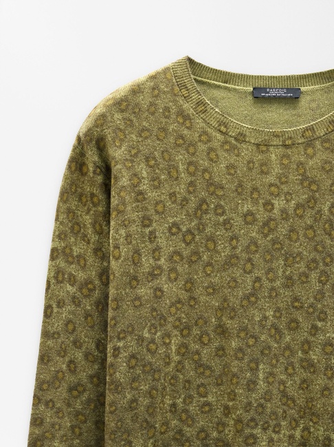 Фото ракурс 5 - Женский зеленый свитер Parfois артикул 238083 _GN FW2025