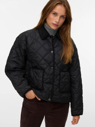 Фото ракурс 1 - Женская черная куртка Vero Moda артикул 10336024 Black FW2025