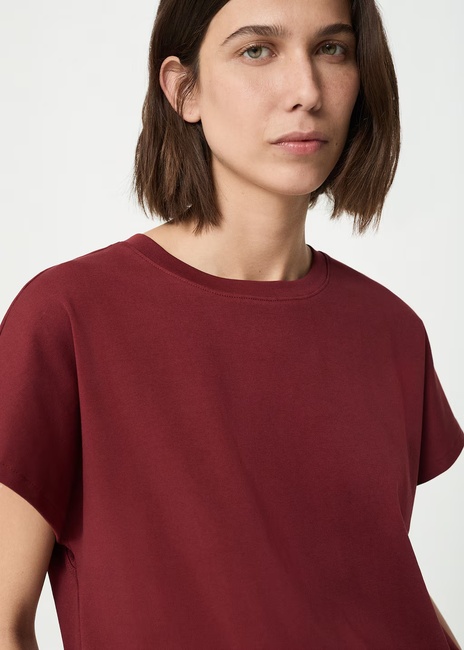 Жіноча бордова футболка Mango артикул 17971283 78 1 season Фото ракурс 3 - Жіноча бордова футболка Mango артикул 17971283 78 1 season