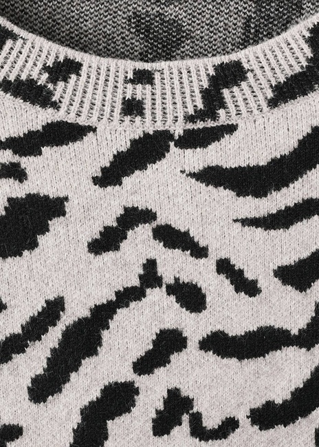 Жіночий бежевий джемпер Mango артикул 17016350 09 1 season Фото ракурс 6 - Жіночий бежевий джемпер Mango артикул 17016350 09 1 season