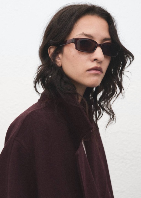 Фото ракурс 4 - Жіноче бордовe пальто Mango артикул 17045789 77 1 season