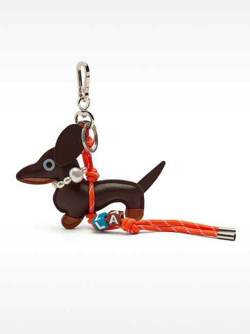 Женский черный брелок Parfois артикул 234376 _HM SS2025 Фото ракурс 1 - Женский черный брелок Parfois артикул 234376 _HM SS2025