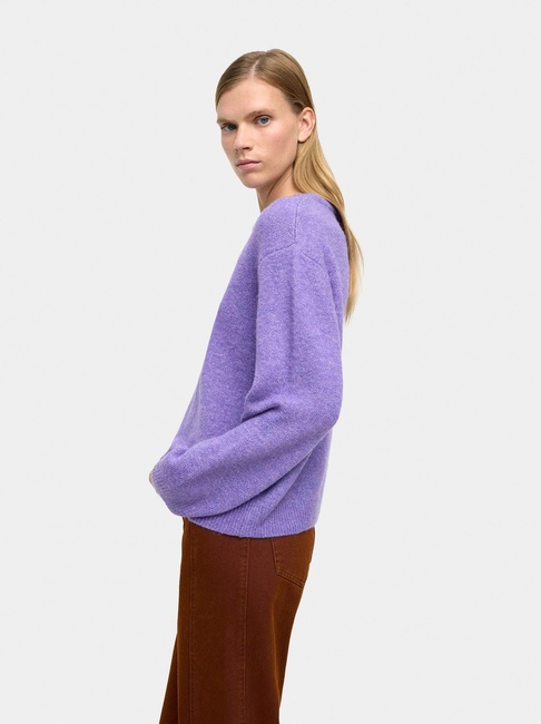 Женский фиолетовый свитер Parfois артикул 241416 _PU FW2025 Фото ракурс 3 - Женский фиолетовый свитер Parfois артикул 241416 _PU FW2025